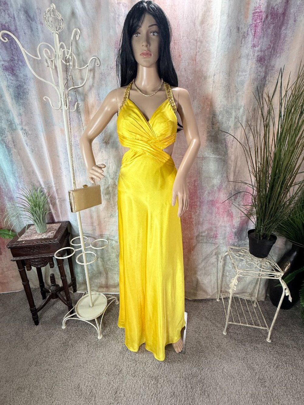 📌Xscape Dramatic Open-Back Design Chiffon Back Cascade Formal - Prom Dress - Picture 6 of 16